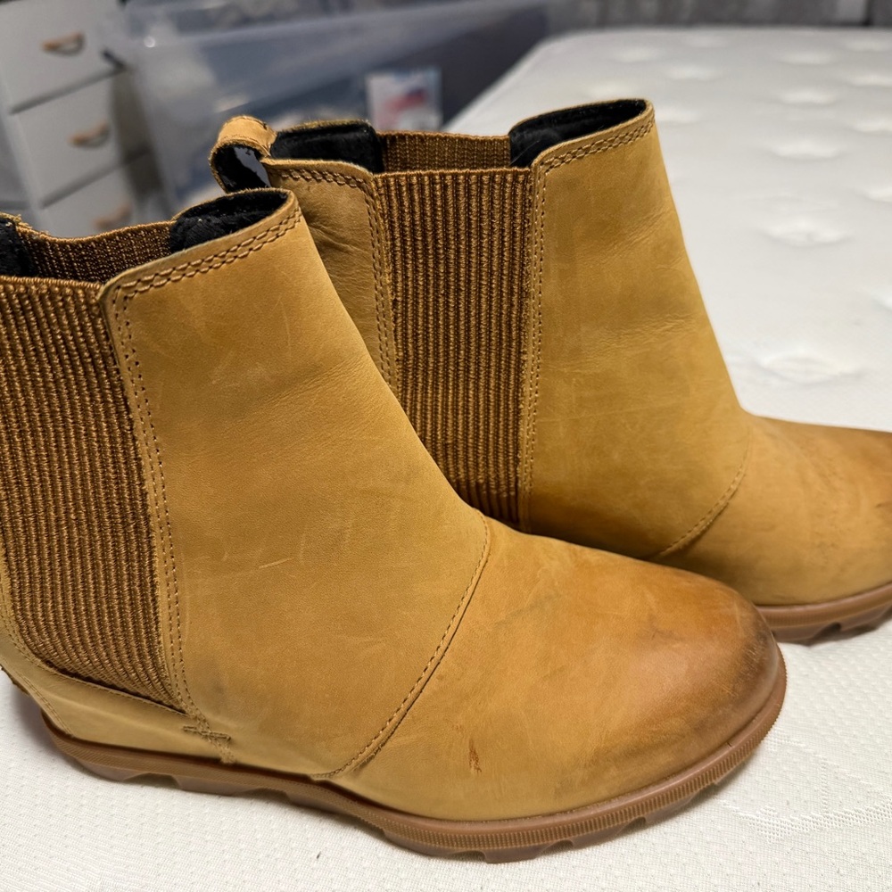 Sorel Brown Ankle Booties